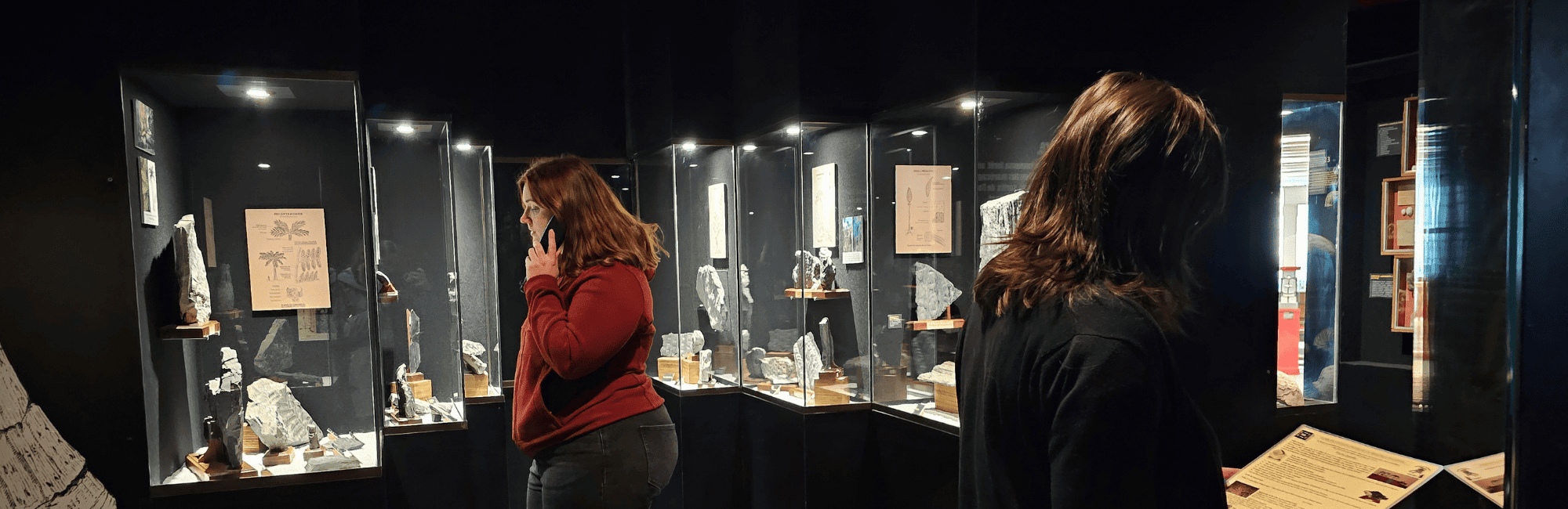 visiteur dans le musée